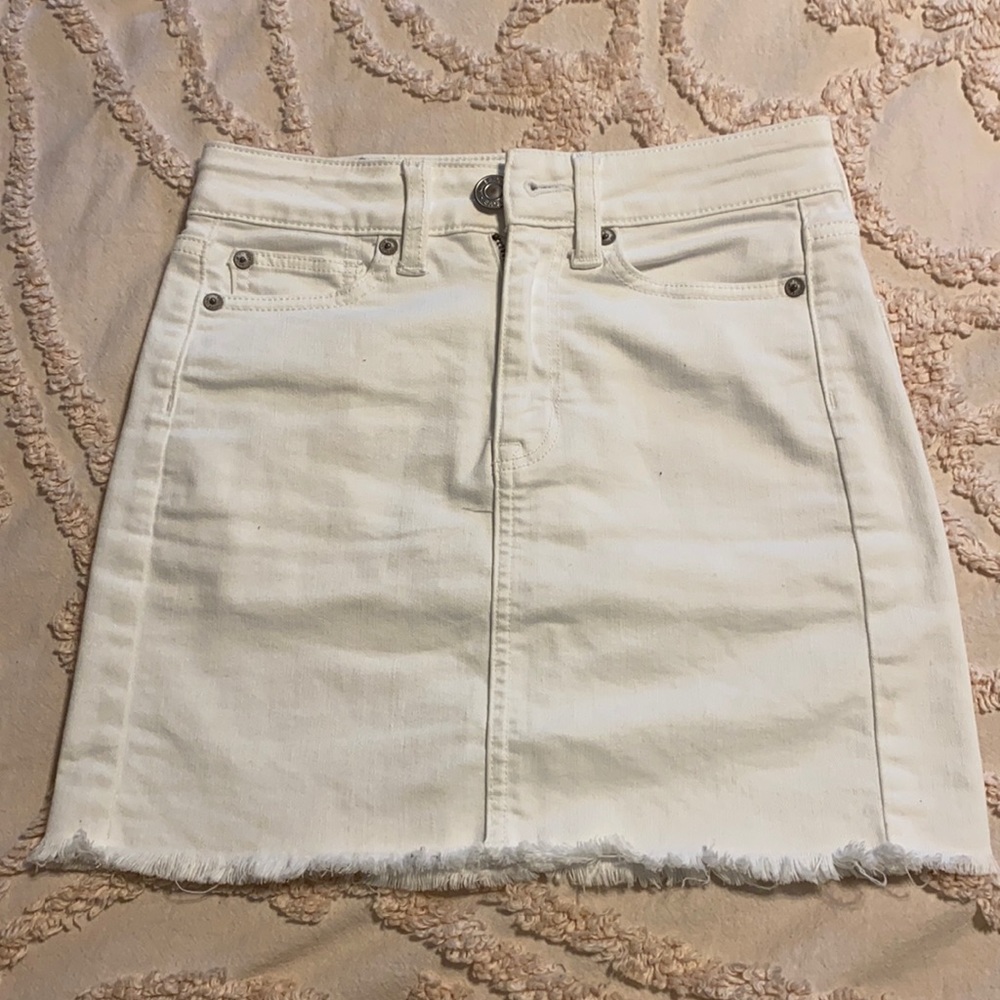 American eagle white denim skirt